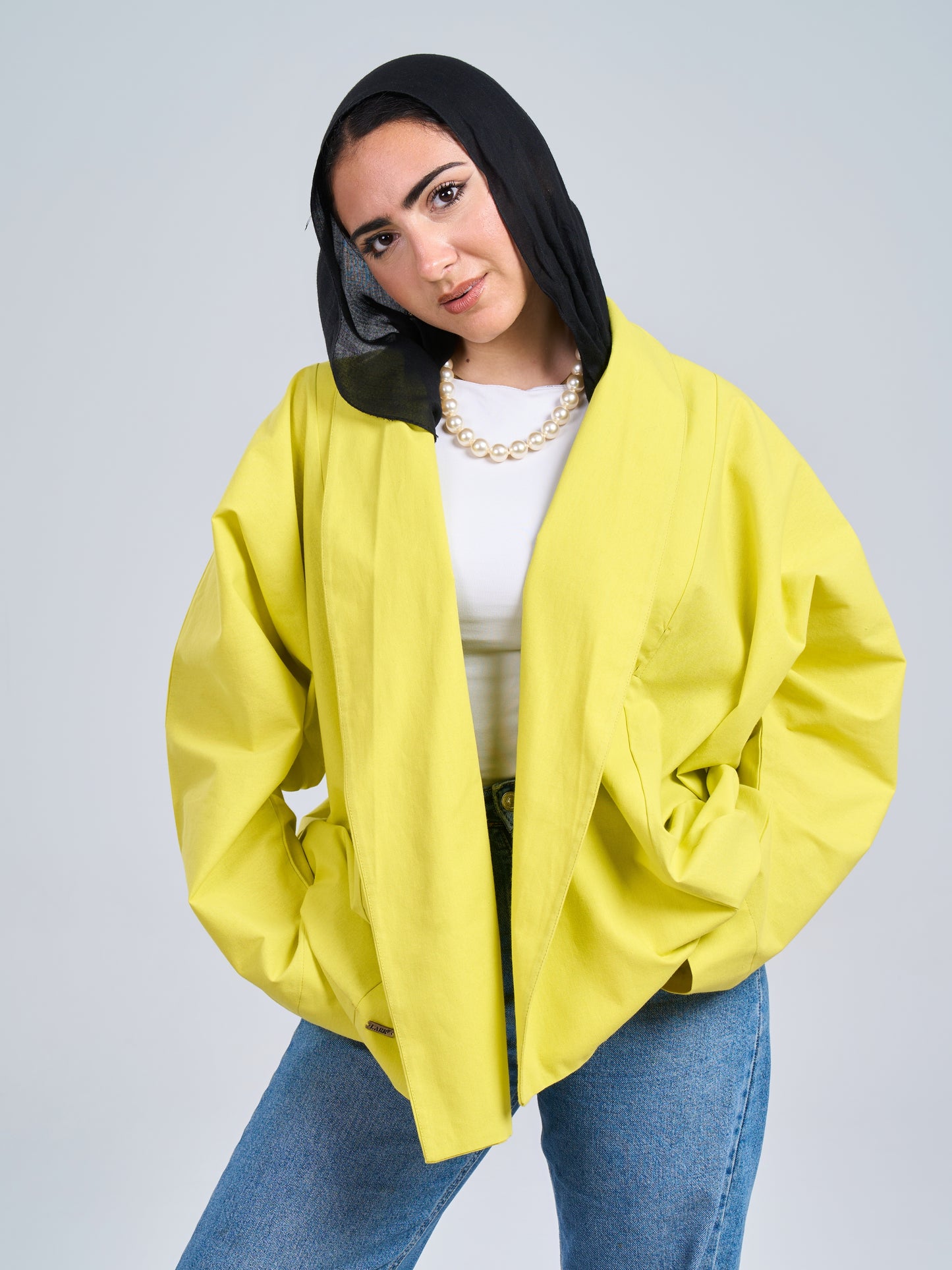 Linen blouse in lime