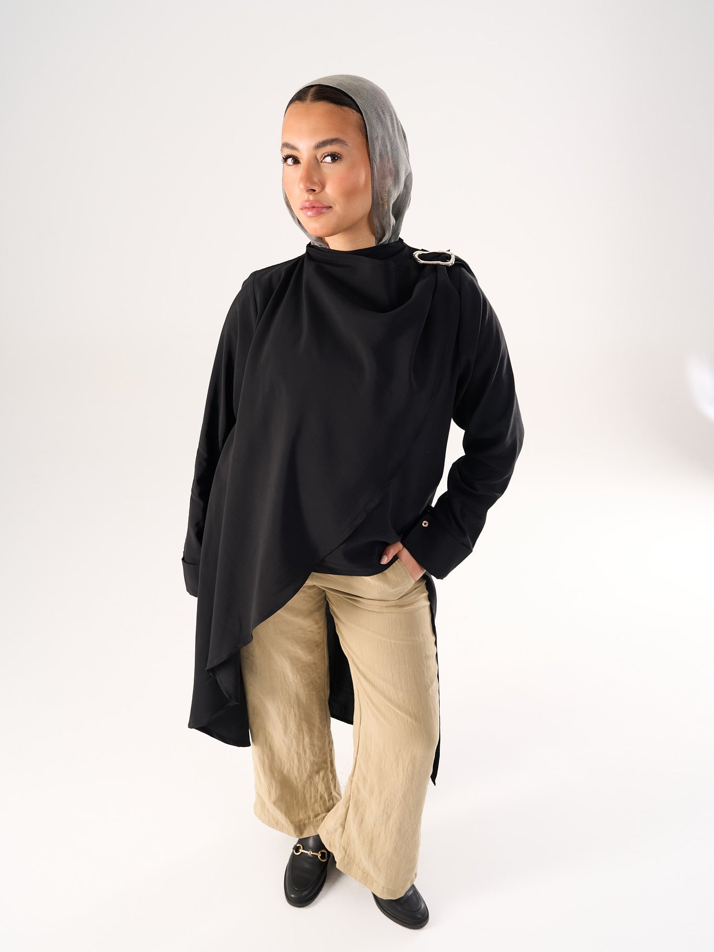 Shawl blouse in Black