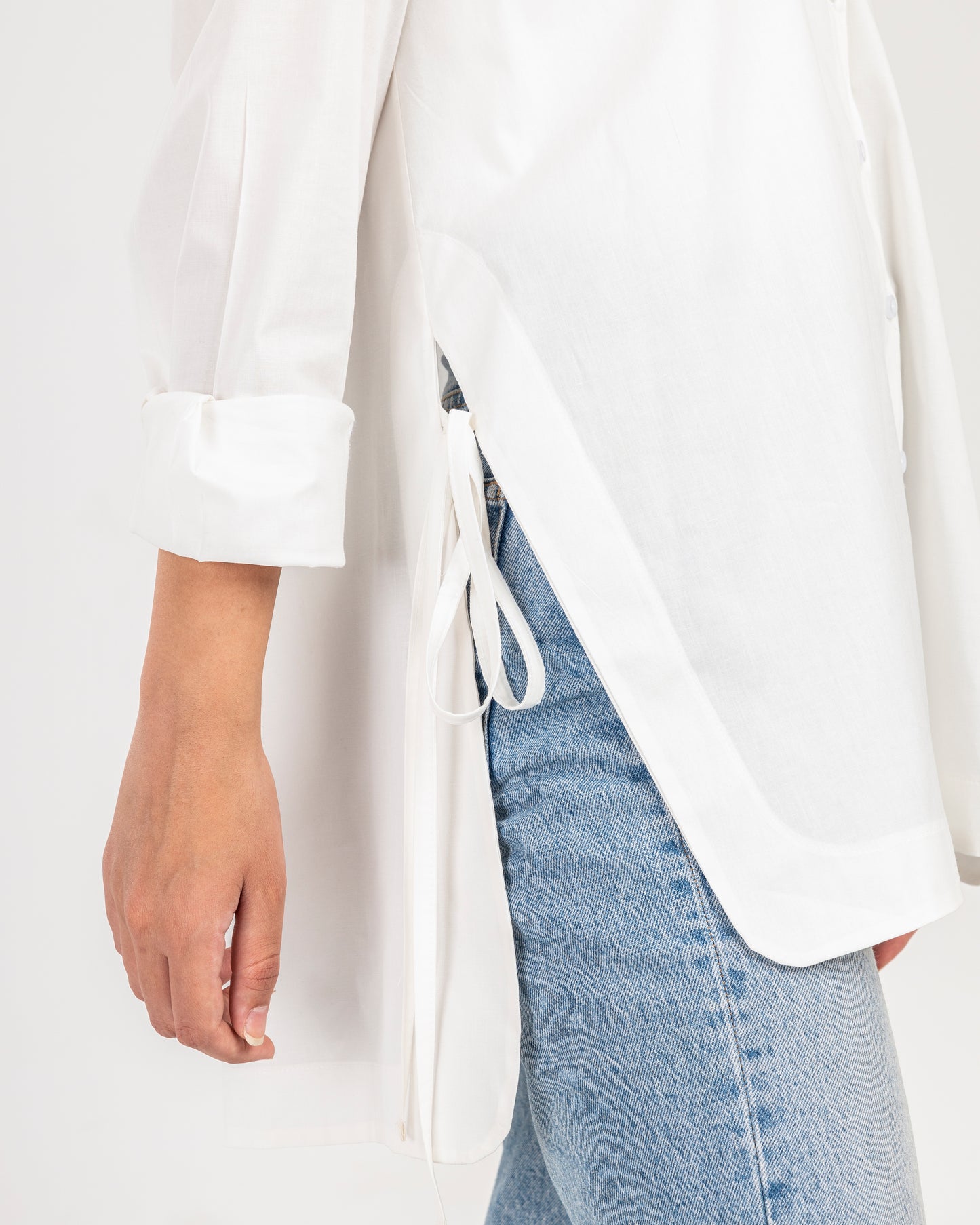 Tie-Up Poplin shirt in off-white