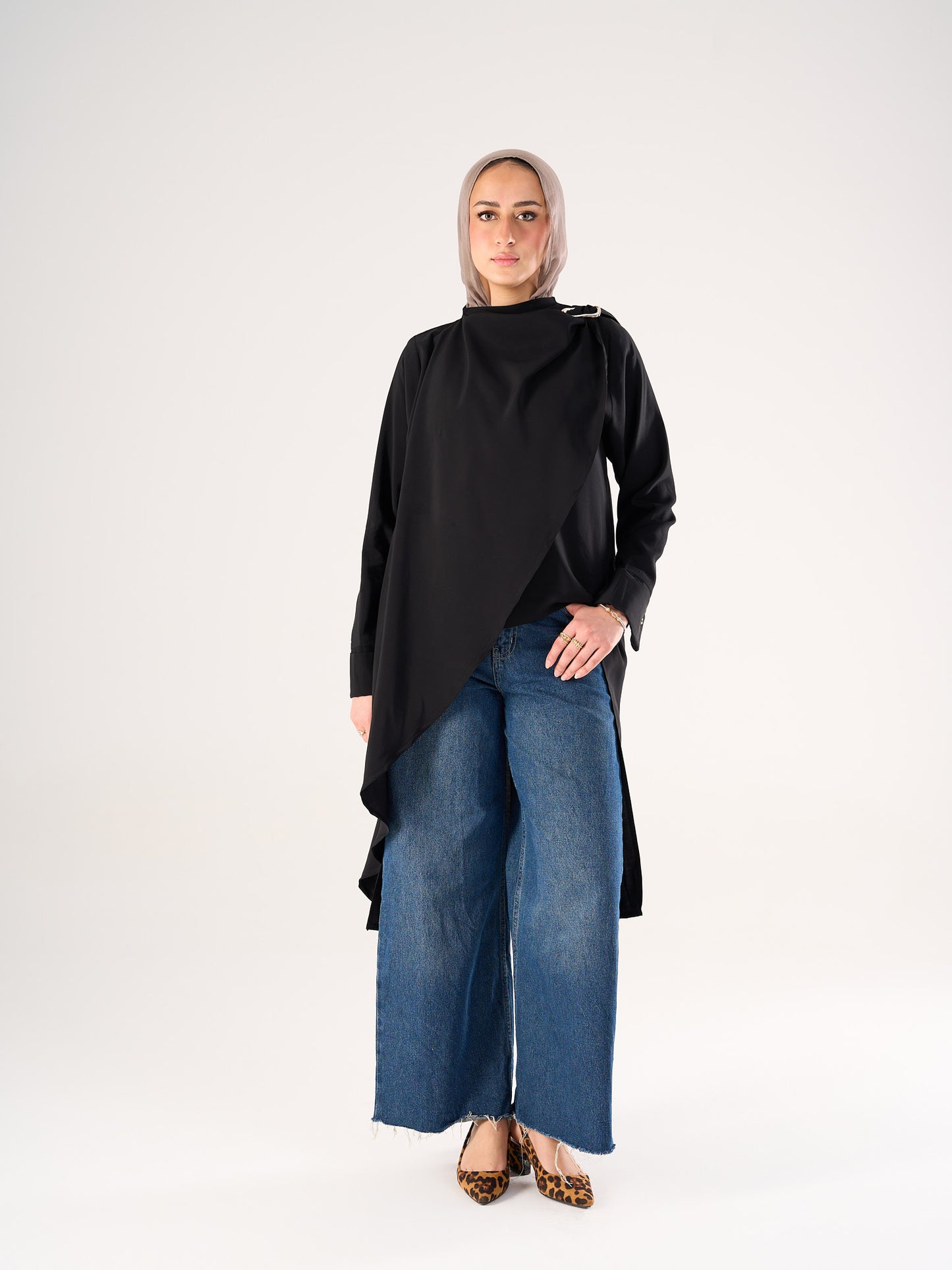 Shawl blouse in Black