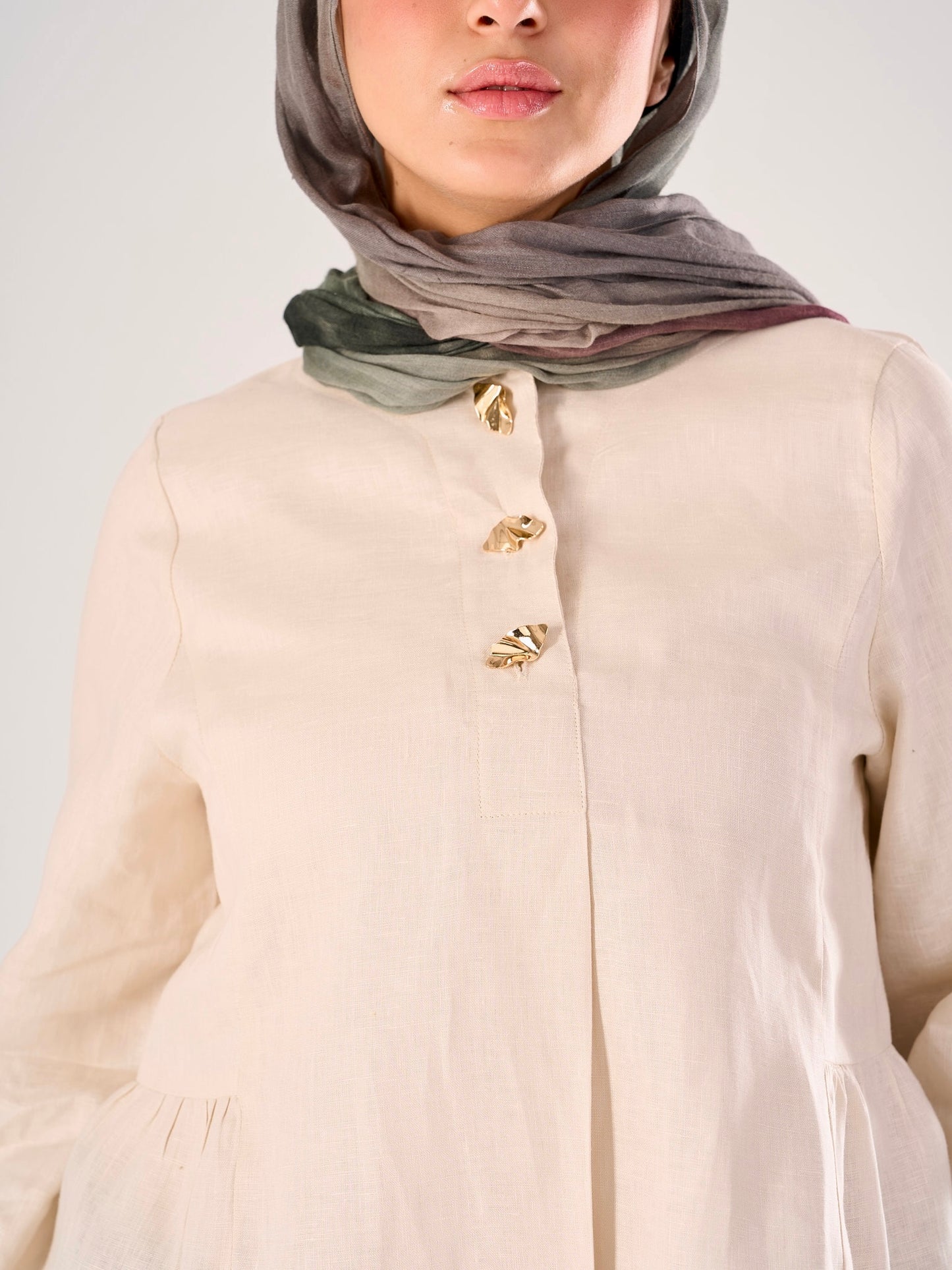 Divine Blouse in Light Beige