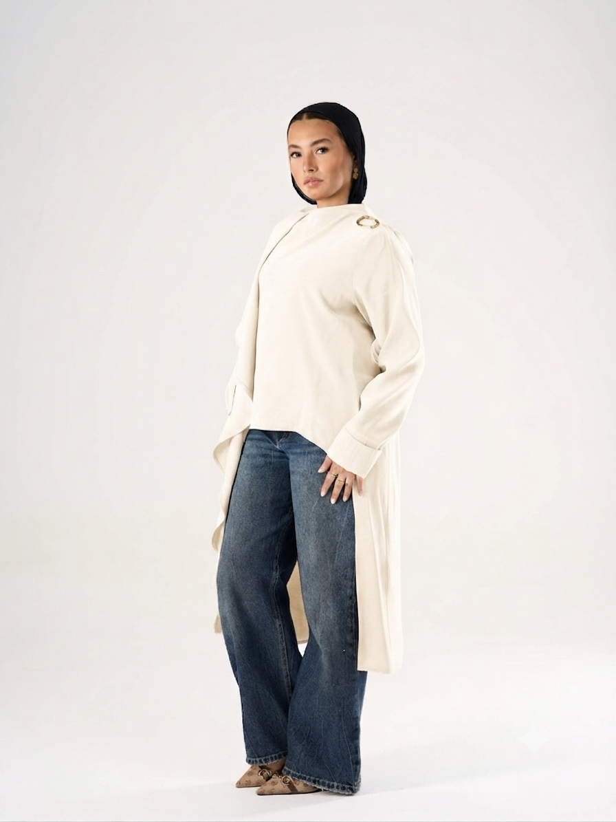 Shawl blouse in off white