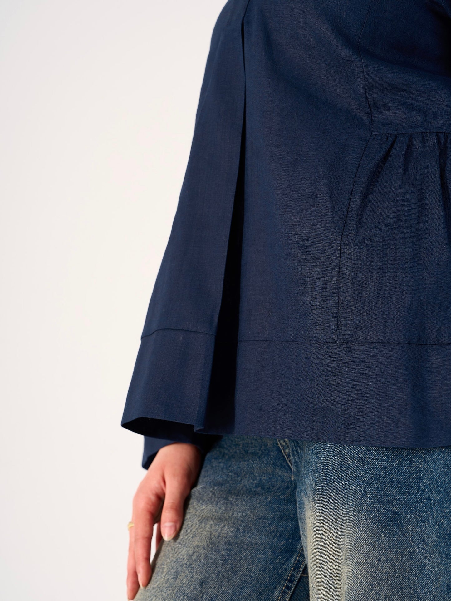 Divine Blouse in Dark Blue