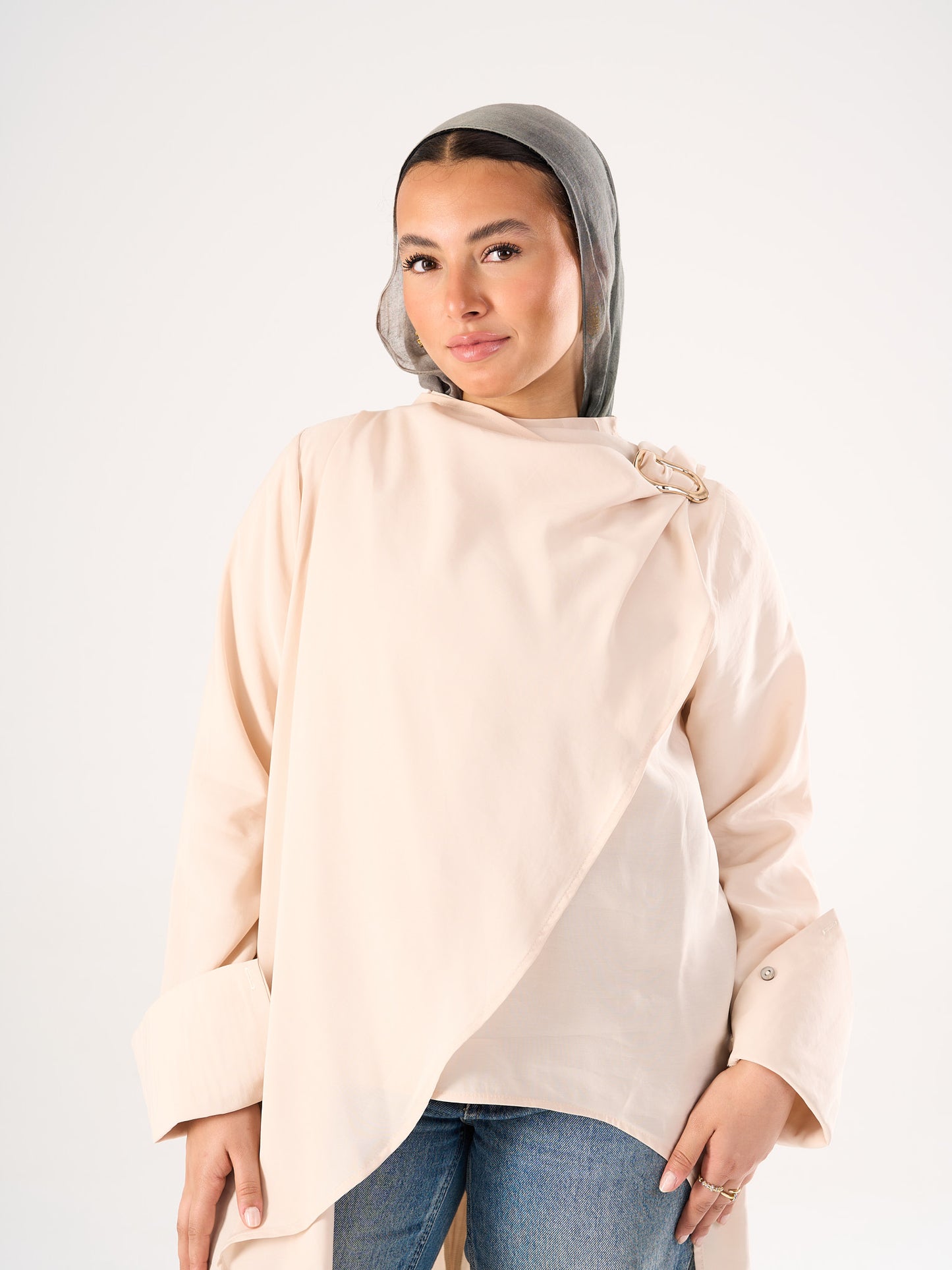Shawl blouse in Creme