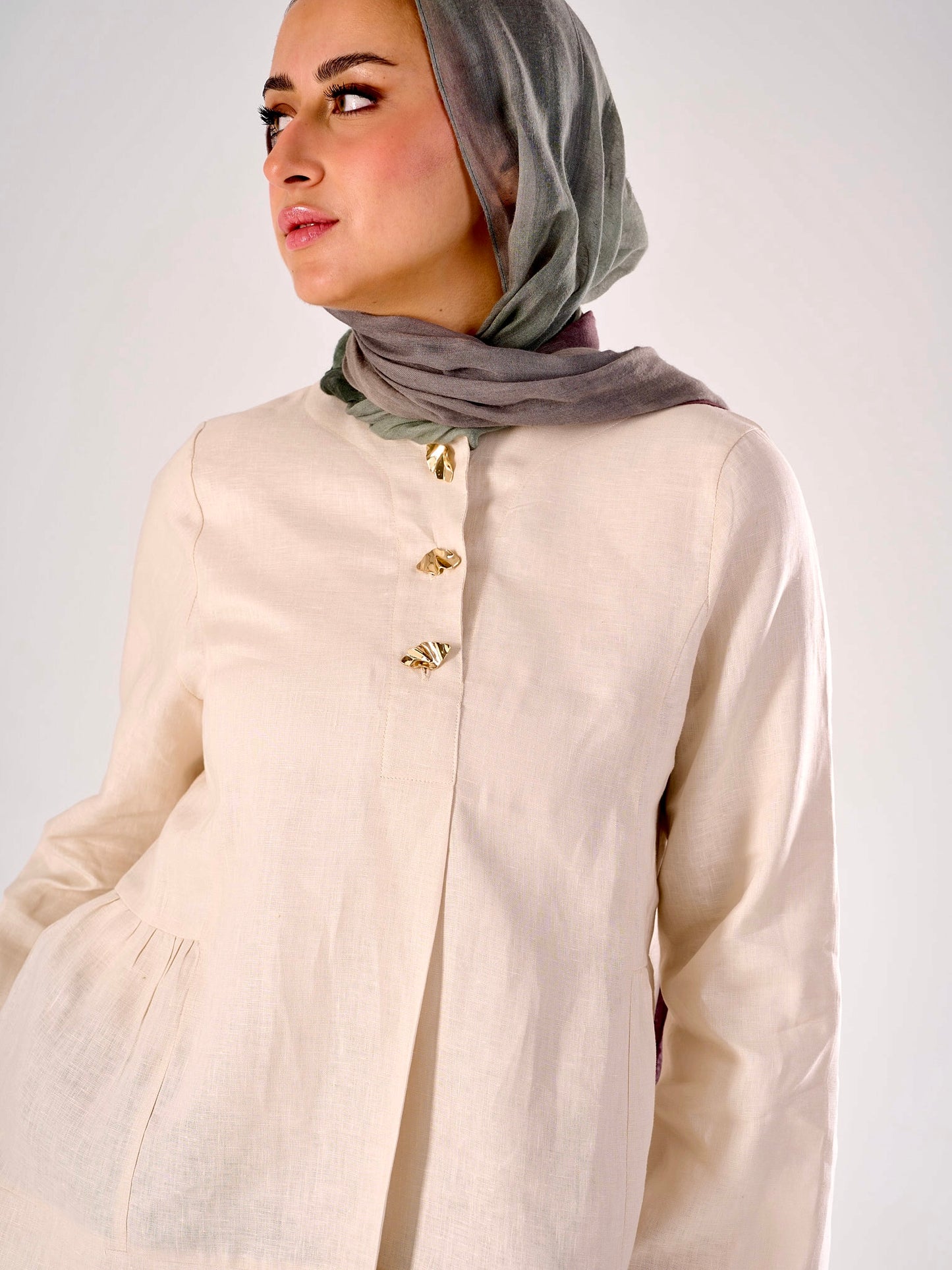 Divine Blouse in Light Beige