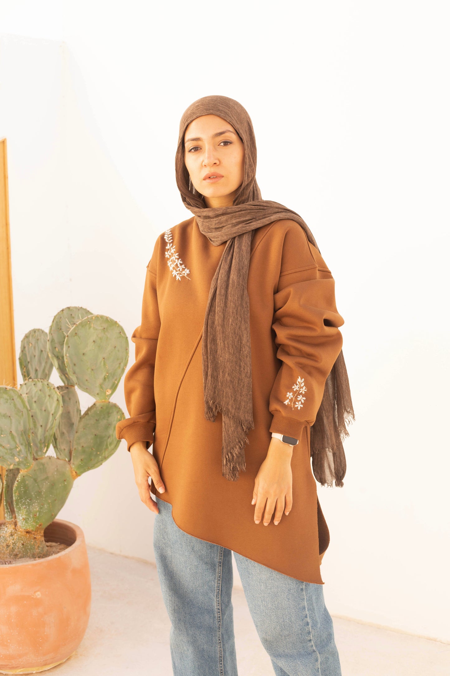 Blossom sweatshirt in brown