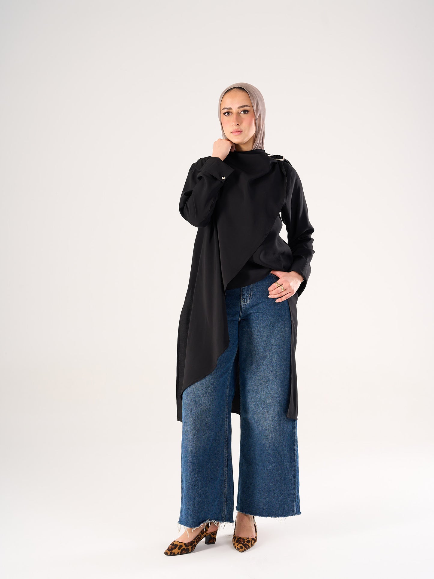 Shawl blouse in Black