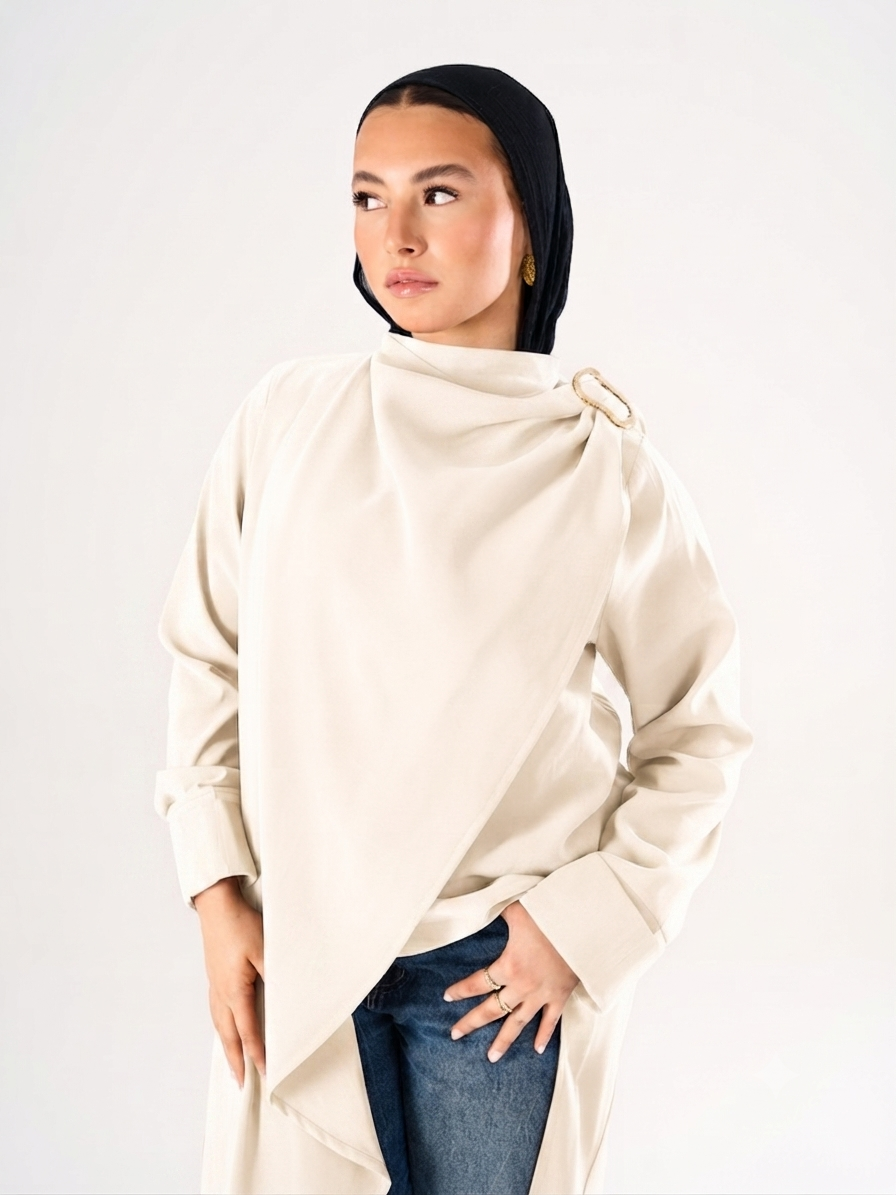 Shawl blouse in off white