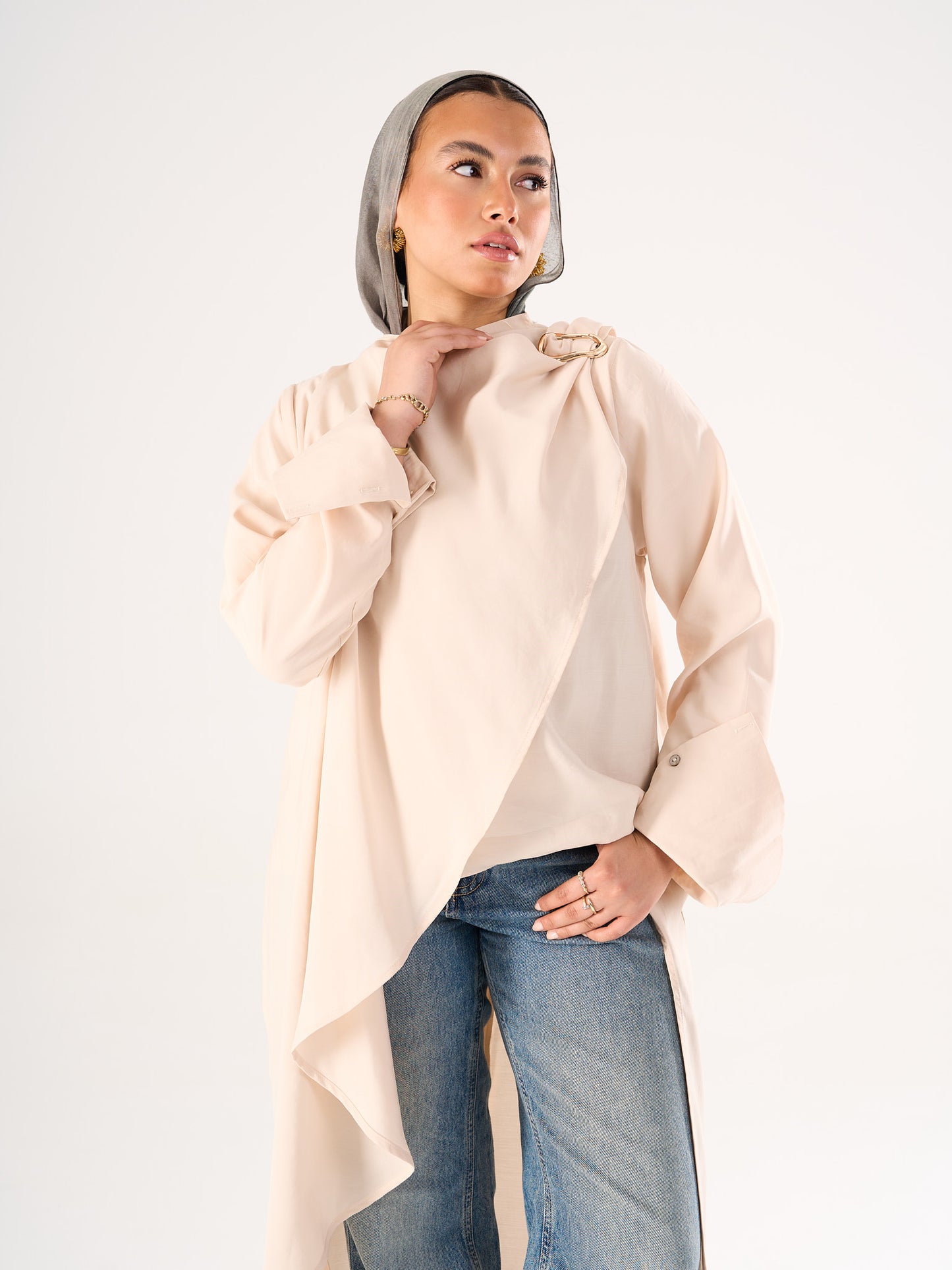 Shawl blouse in Creme