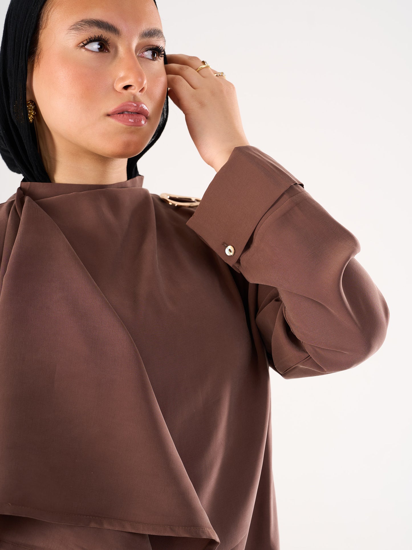 Shawl blouse in Brown