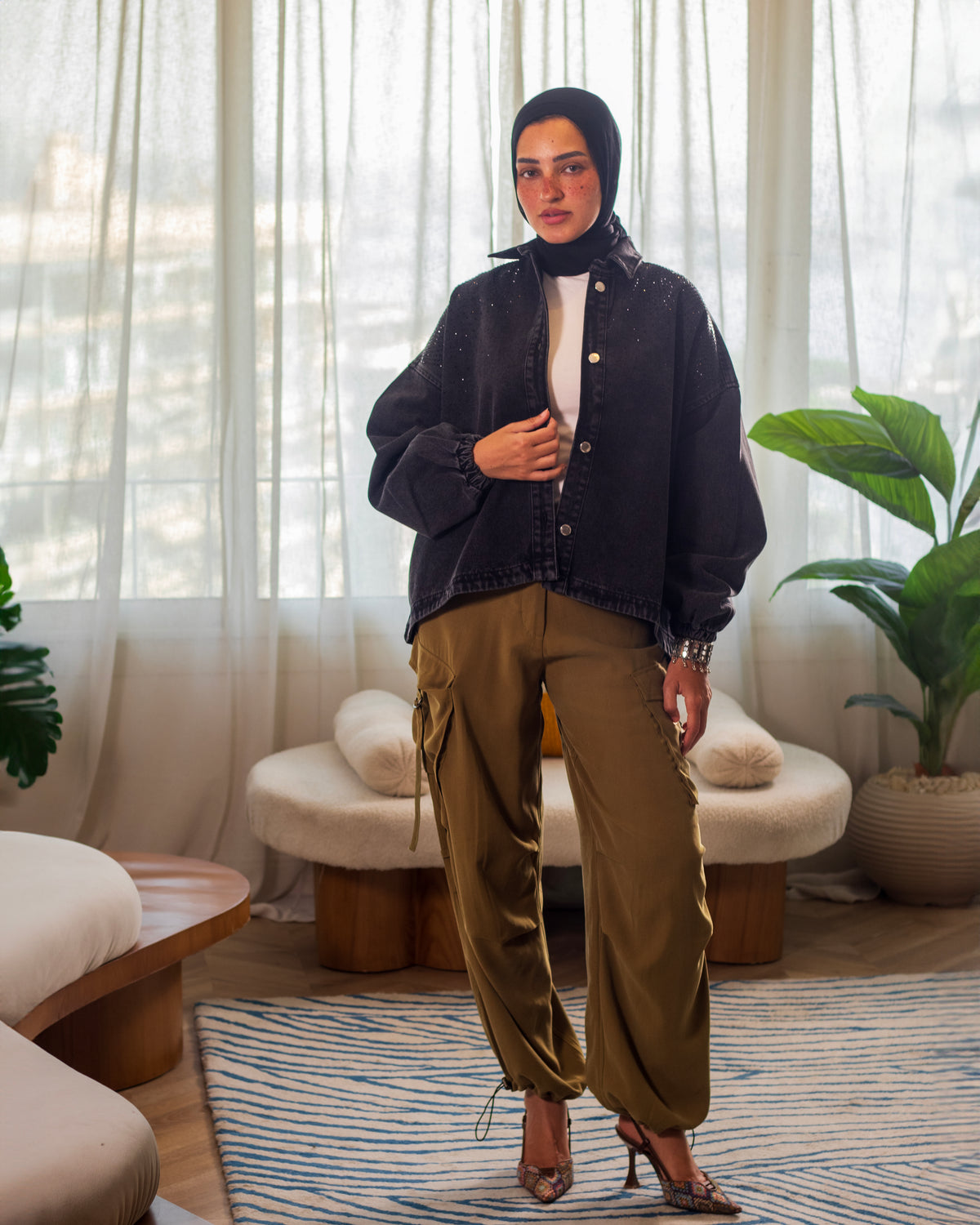 Cargo pants in Cumin