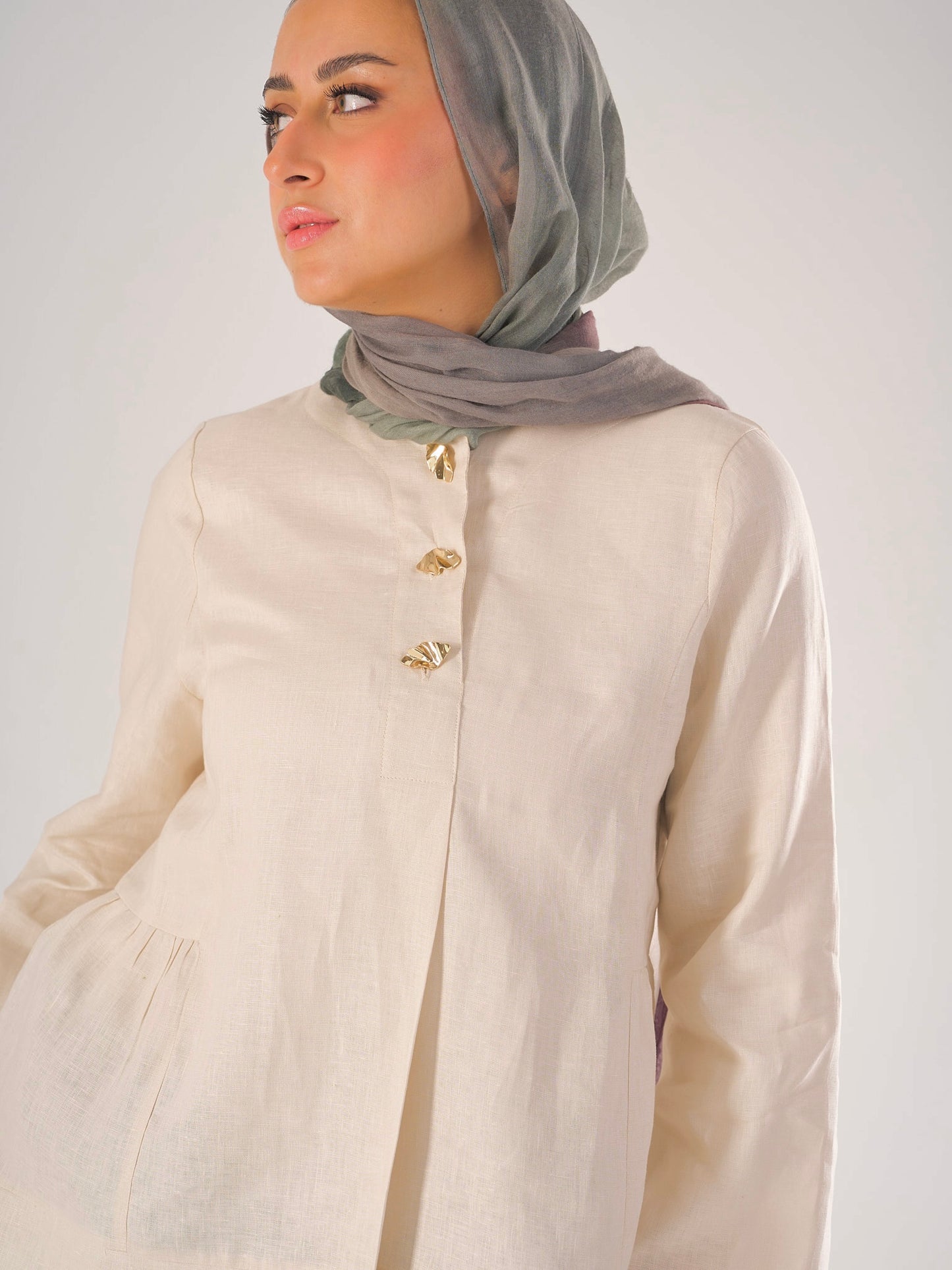 Divine Blouse in Light Beige