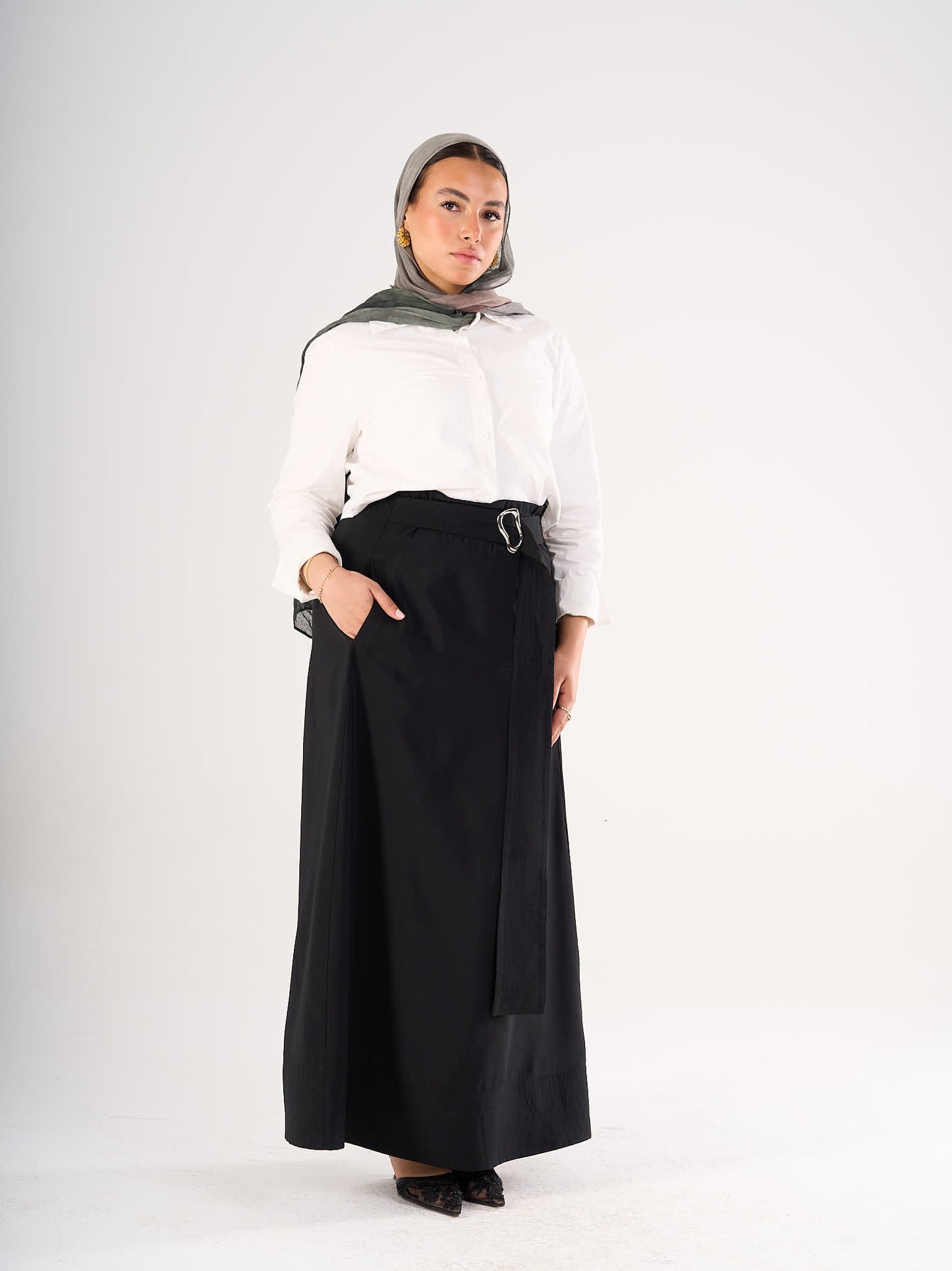 Airy Skirt in Black