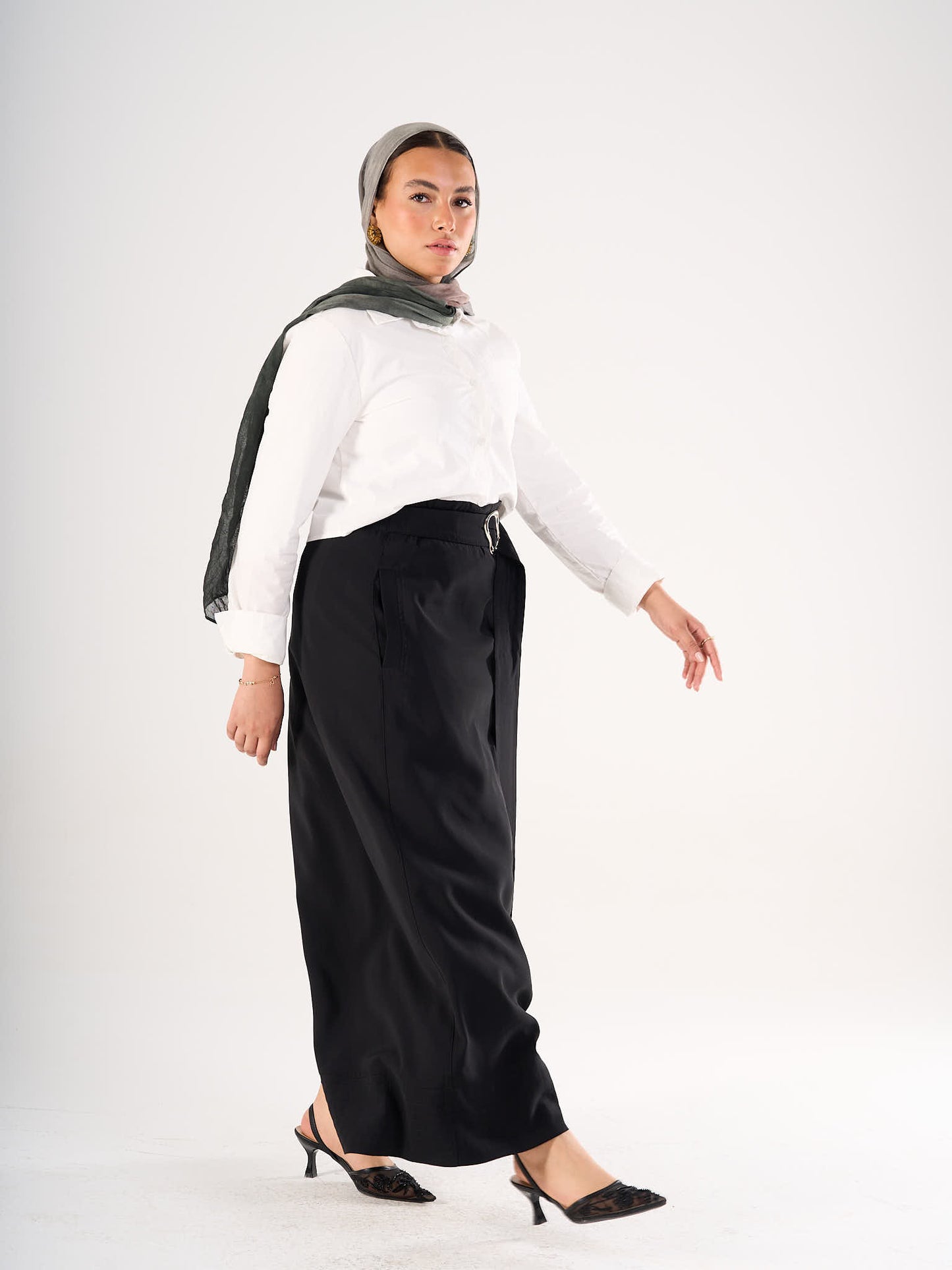 Airy Skirt in Black